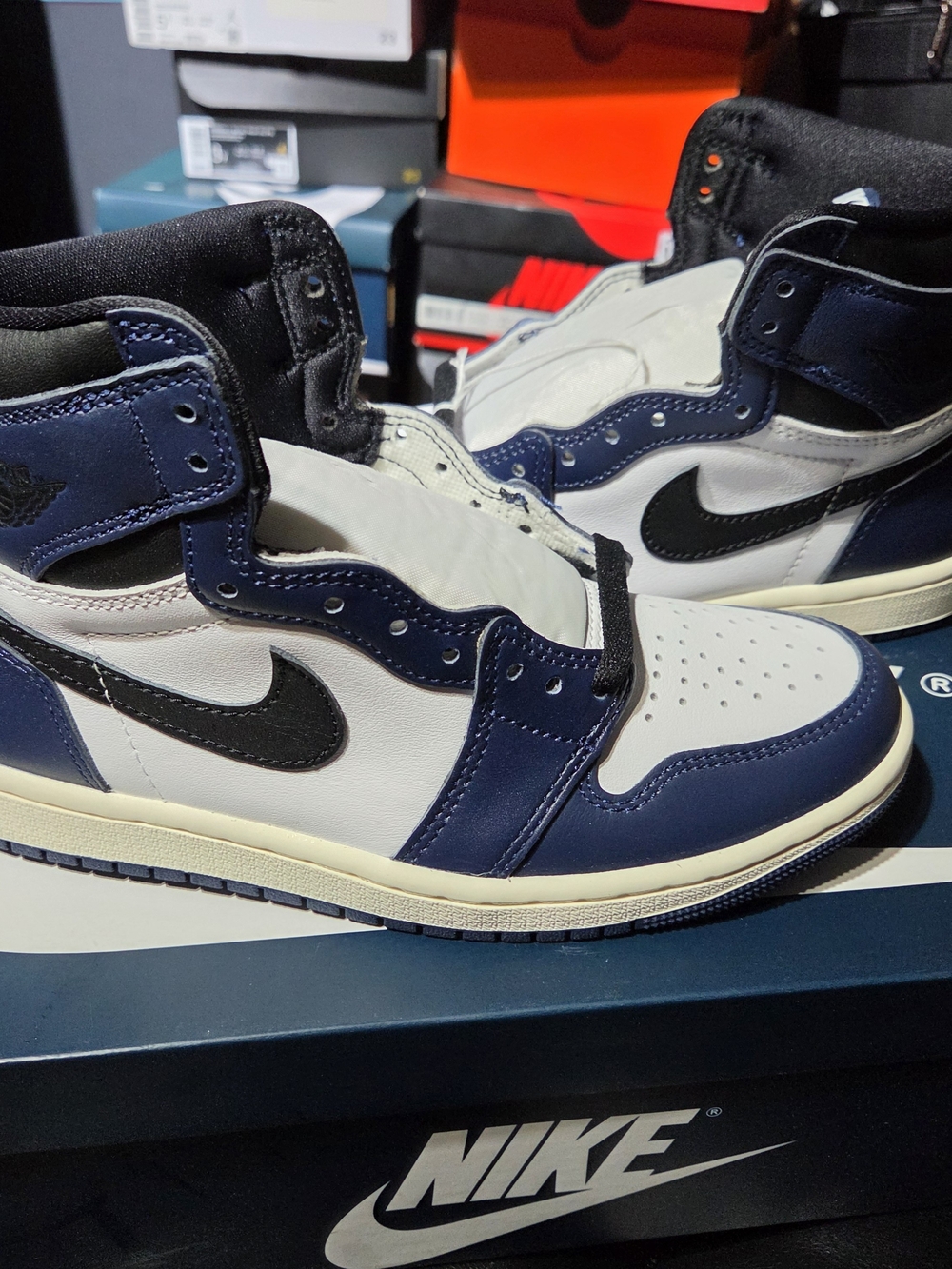 Jordan 1 High Midnight Navy High-Top Sneakers - White / Navy / Black